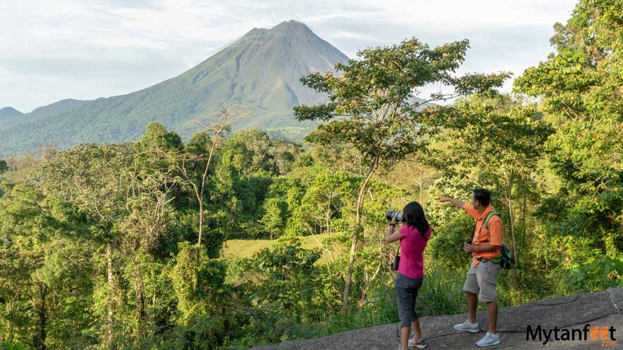 dos and donts of costa rica - take a guided walk