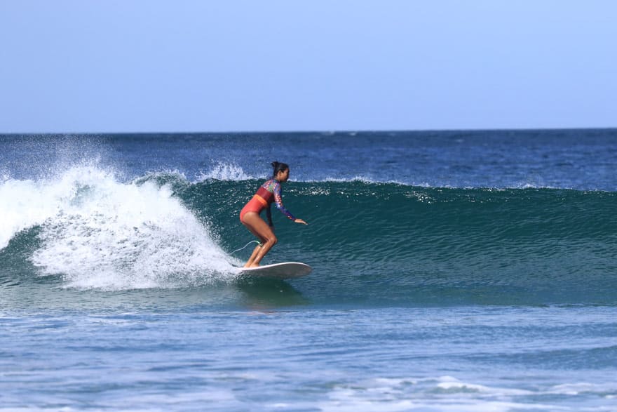 Avellanas surfing